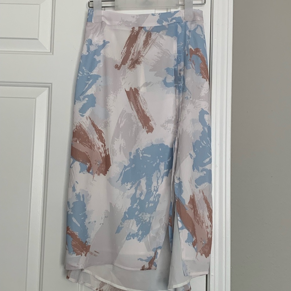 Petite Studio SuggyL Two Piece Top and Skirt Set